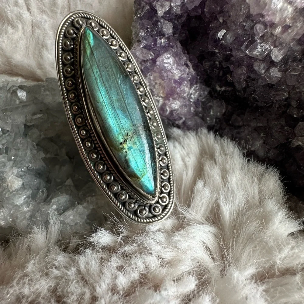 Labradorite *RARE* Silver Boho Statement Ring - Picture 2 of 11